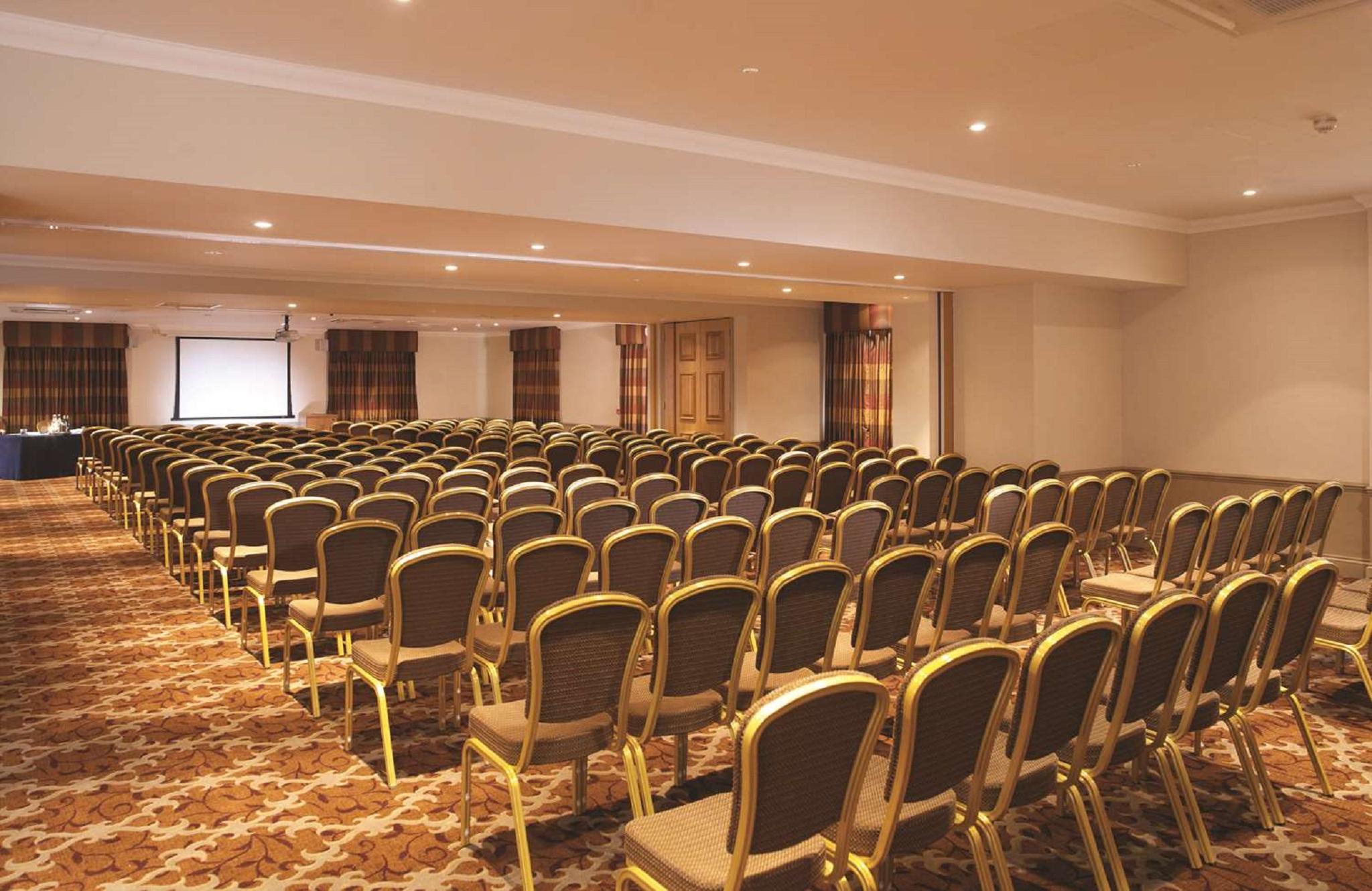 Macdonald Frimley Hall Hotel & Spa Camberley Exterior photo